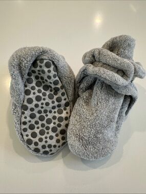 Zutano Cozie Fleece Baby Booties Heather Gray Gripper Sole 24M Snaps